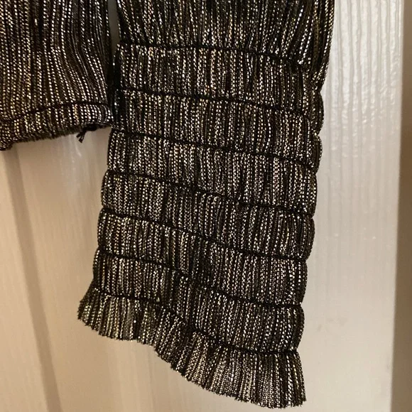 Women’s Size Small Silver and Gold Blouse - Picture 2 of 2